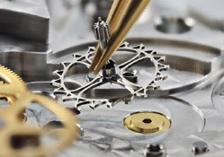 东莞积家售后维修服务中心-全面保养