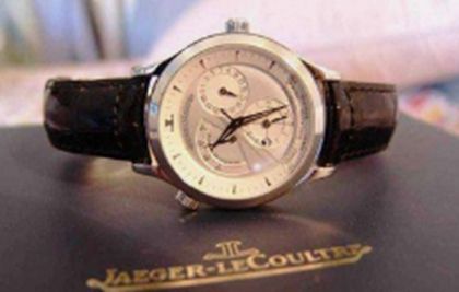 积家月相怎么打开表扣