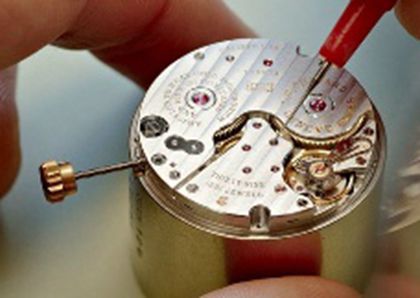 积家黑表盘手表