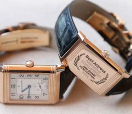 积家表把在右边